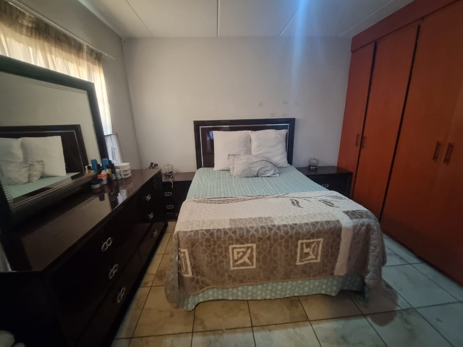 3 Bedroom Property for Sale in Waterval East North West